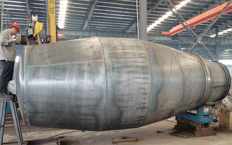 The structure and vulnerable components of the mixer truck