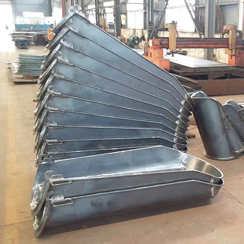 The structure and vulnerable components of the mixer truck